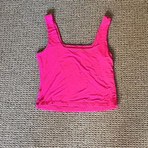 hot pink cropped tank!
